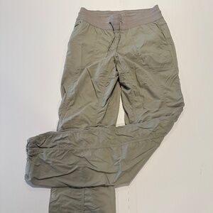 Northface Women's Pants - Size Small